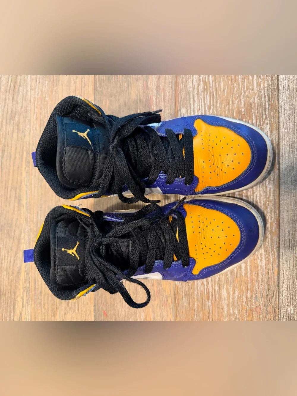 Nike Air Jordan 1 Mid Lakers kids' sneakers